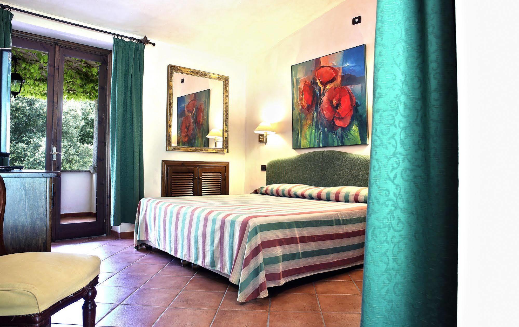L'Agnata Di De Andre Boutique Hotel Tempio Pausania Zewnętrze zdjęcie